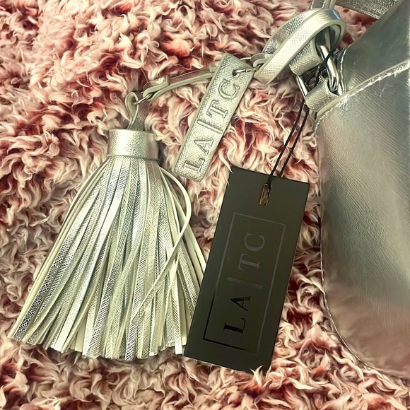 Los Angeles Trading Company Medium handbag/Tiger - Picture 3 of 6